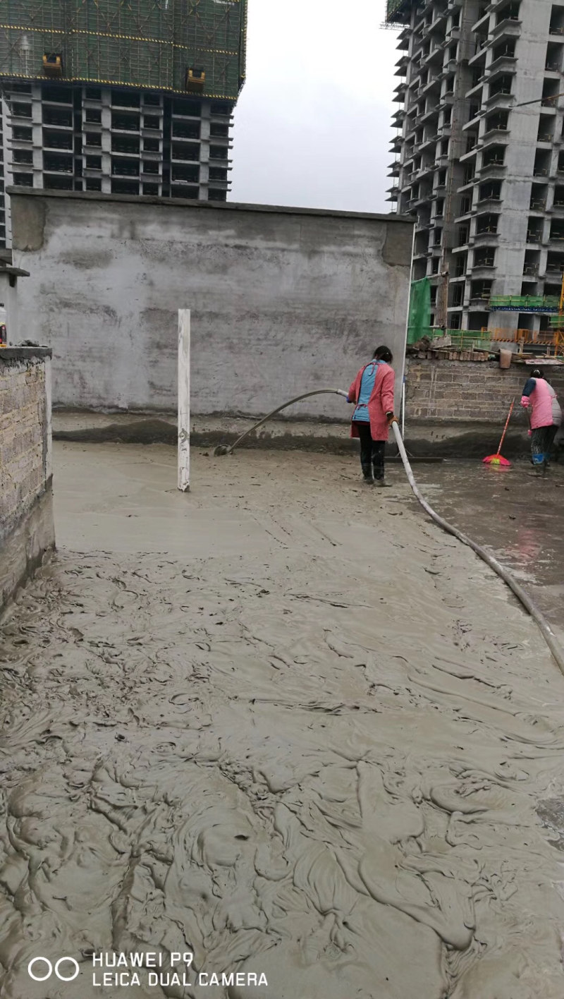 Lightweight concrete pouring site