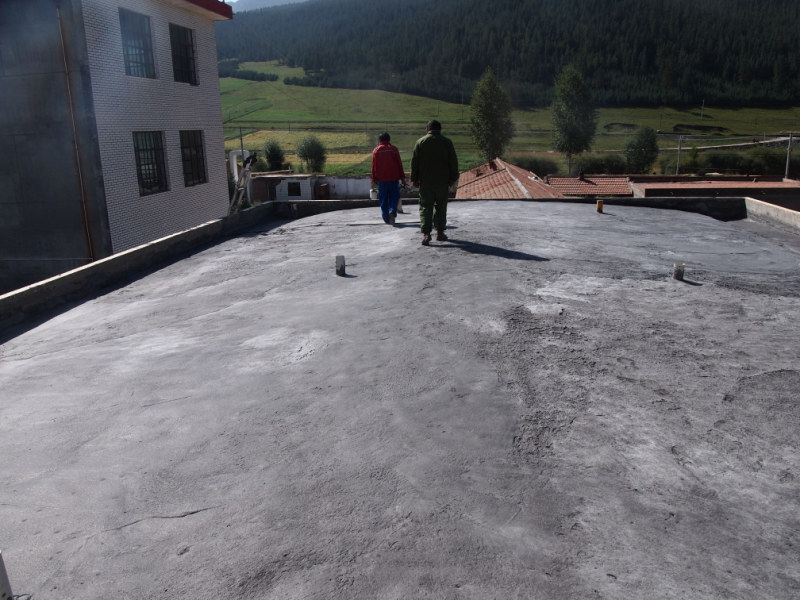 Qinghai Slope Roof Construction Site